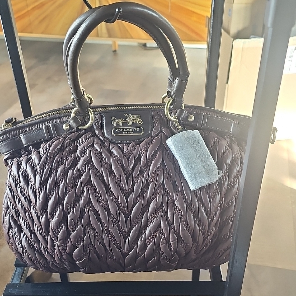 🚫SOLD🚫Coach 70th Annivesary Textured Brown Leather Satchel - Picture 2 of 16
